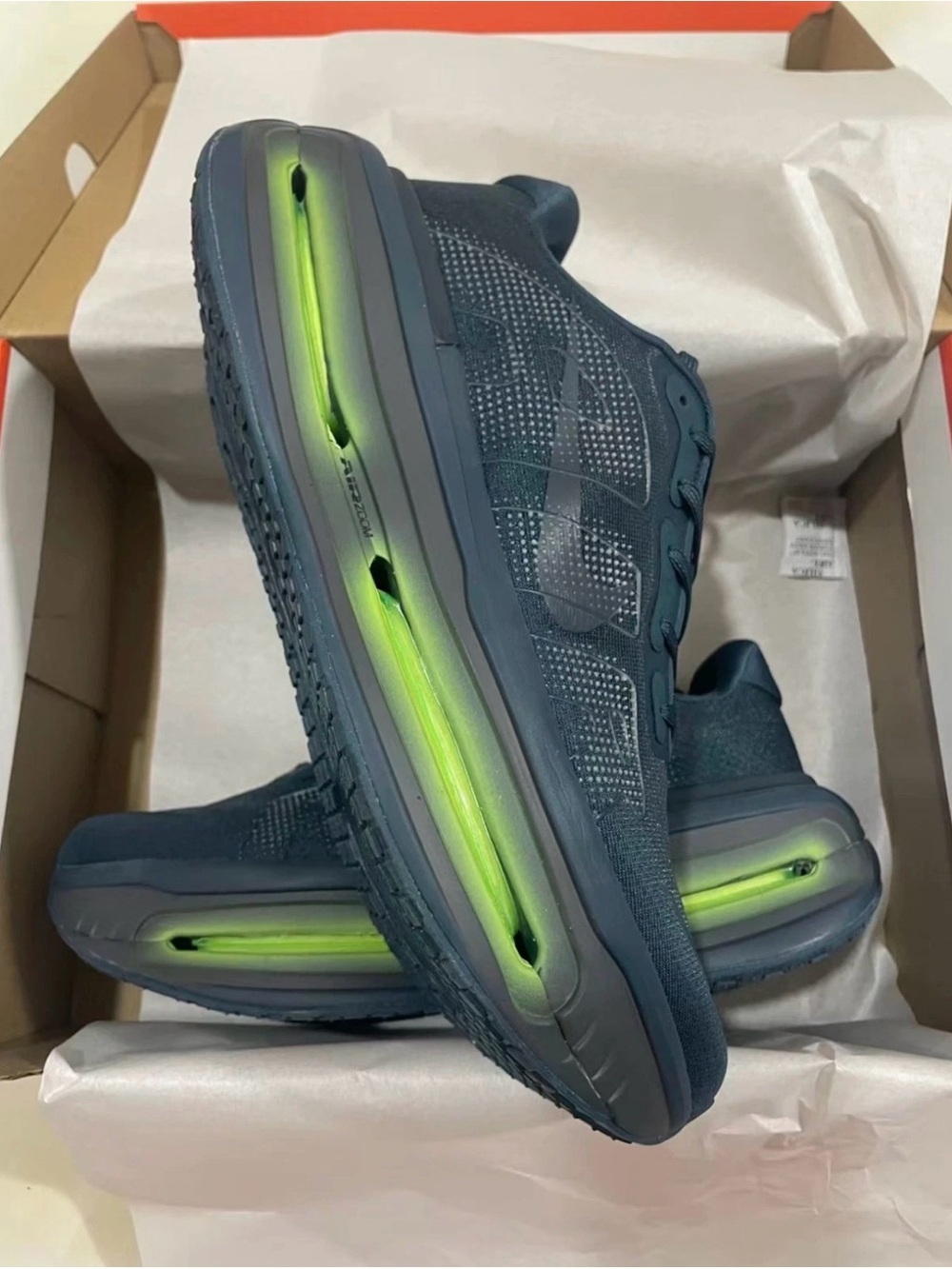 Deep Blue Green Nike Vomero Premium Men’s Sneaker Shoes